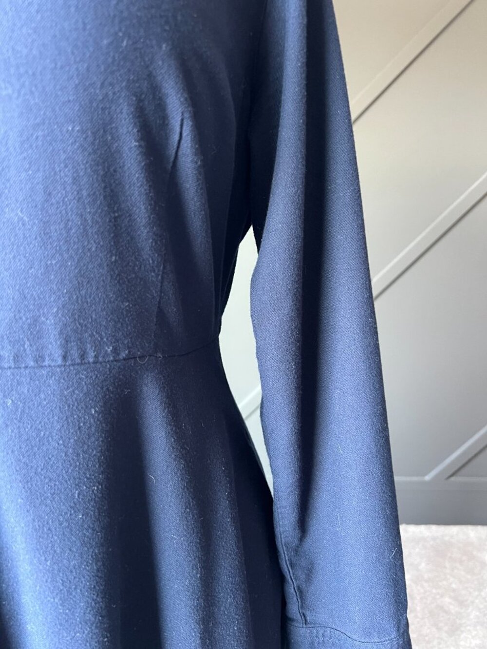 Uniqlo long-sleeve A-line shirt dress in navy - Picture 8 of 14